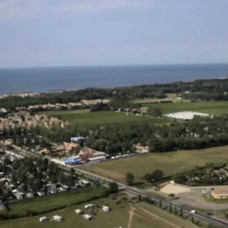3 Etoiles - Piscine - Ccb0dii * Vias
