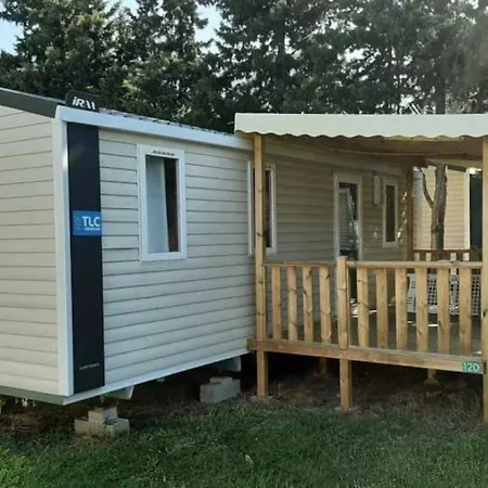 3 Etoiles - Piscine - Ccb0dii Campsite Vias